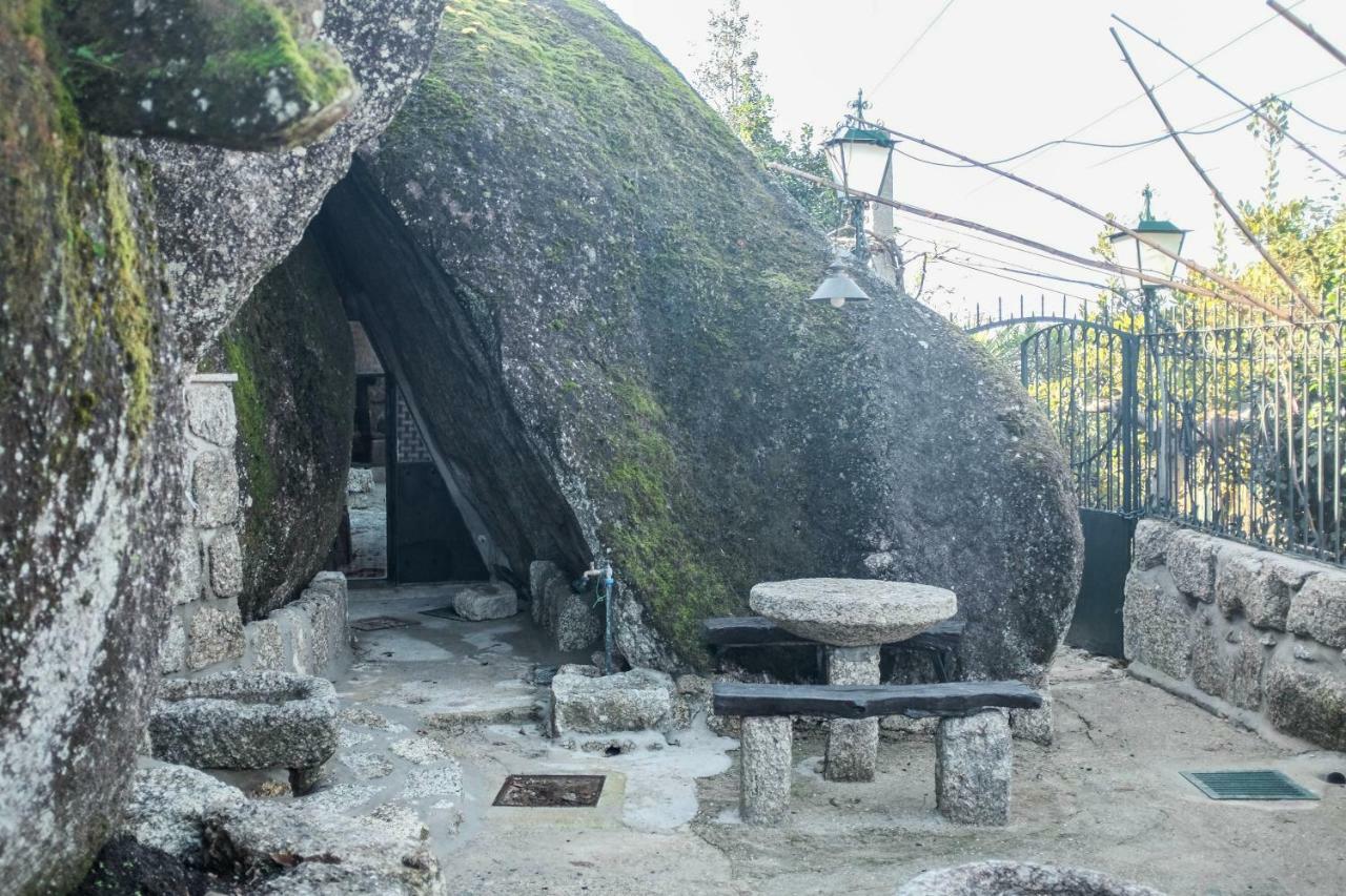 Casa Do Penedo Geres Villa Terras de Bouro Dış mekan fotoğraf